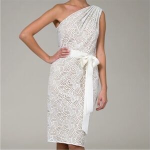 Tadashi Shoji One Shoulder Scalloped Embroidered Dress Women’s 4 Cream Elegant